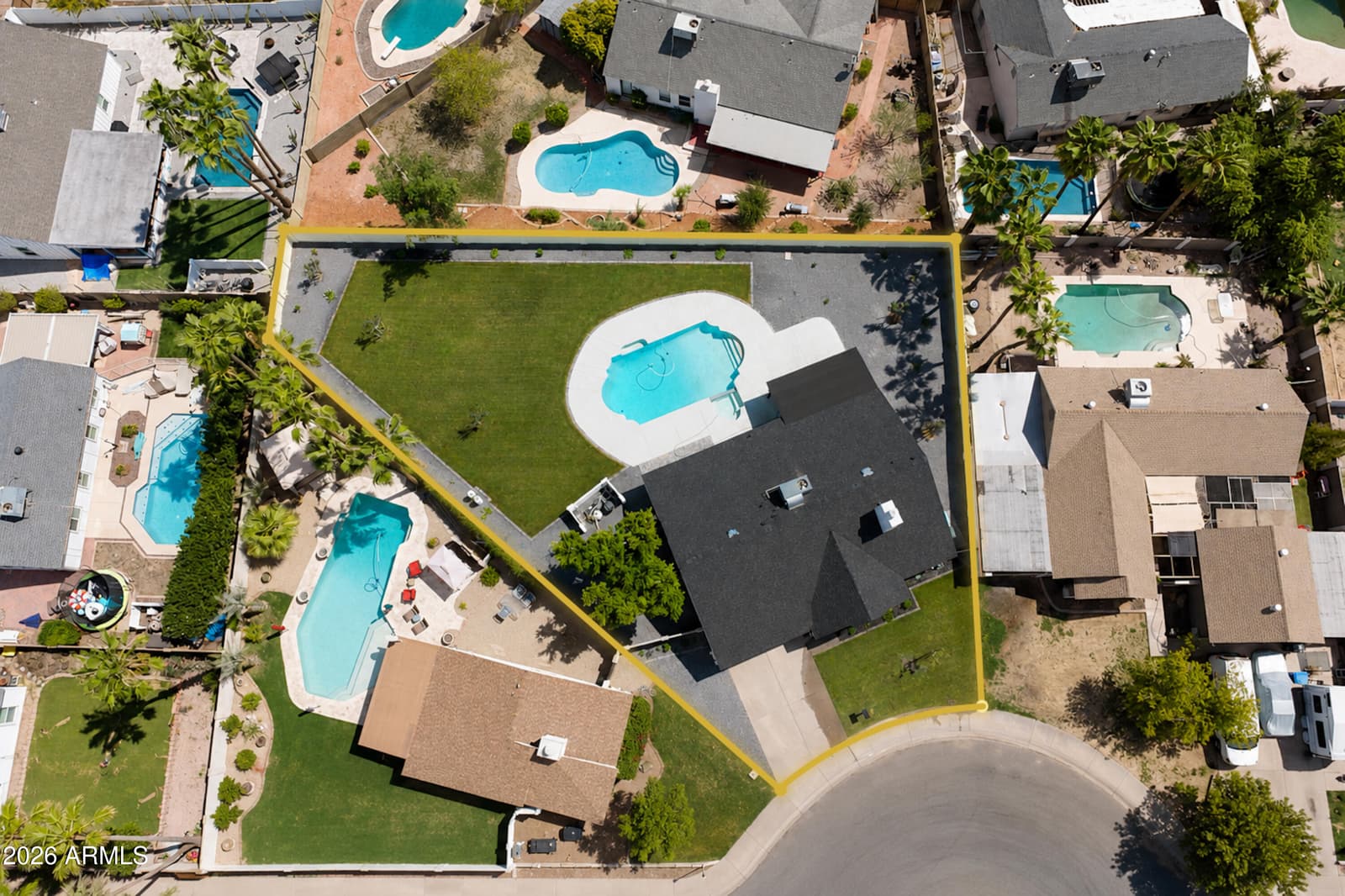 4517 E Desert View Drive, Phoenix, AZ 85044 — photo 4 of 32