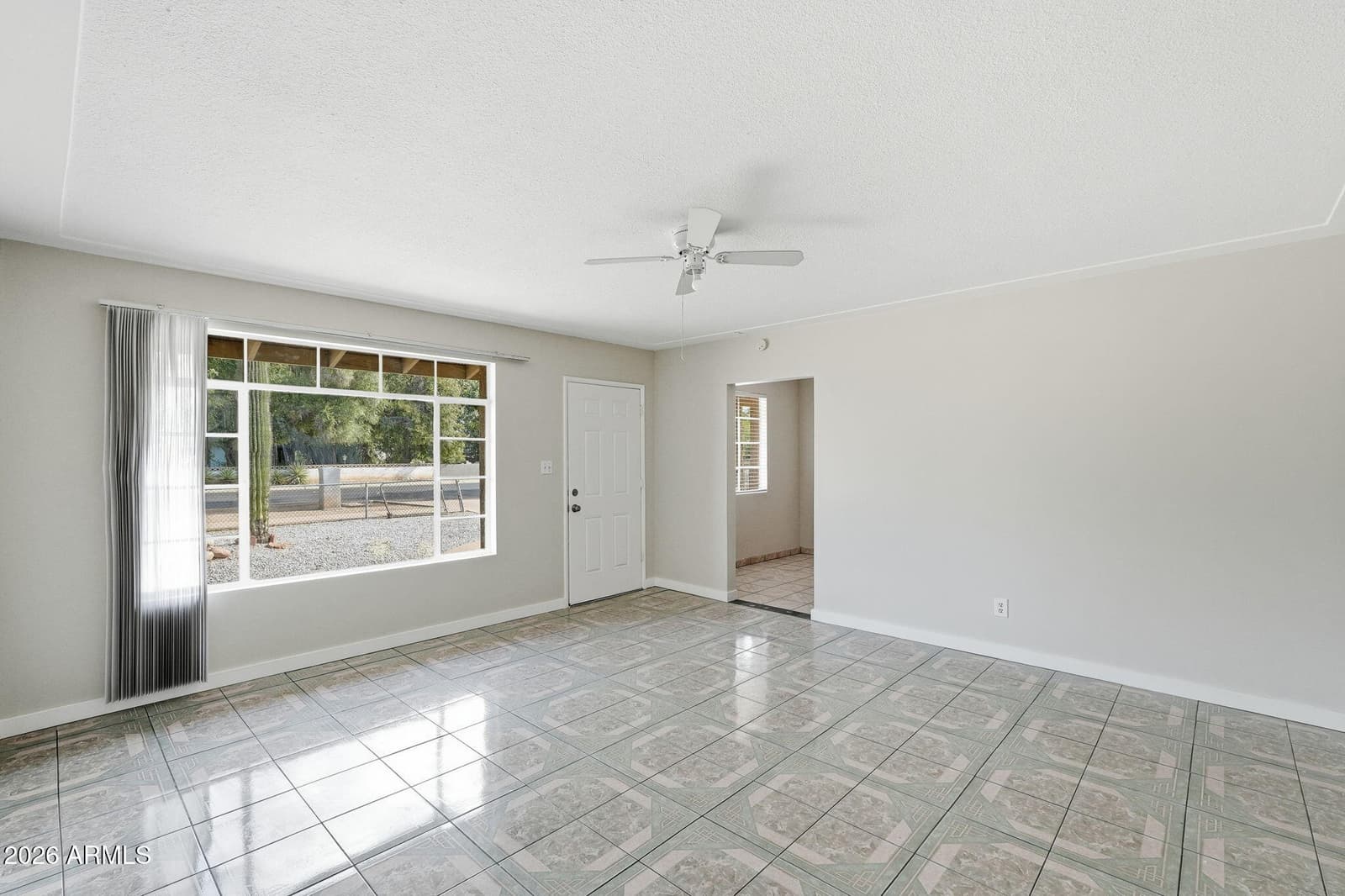 2231 W Orangewood Avenue, Phoenix, AZ 85021 — photo 4 of 29