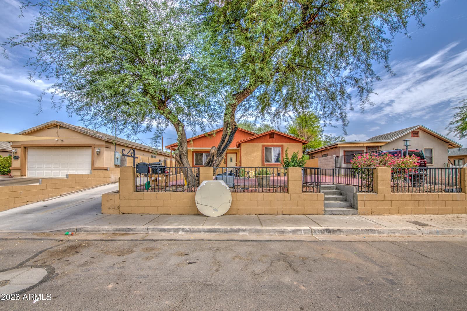 425 S 7th Street, Avondale, AZ 85323 — photo 4 of 35