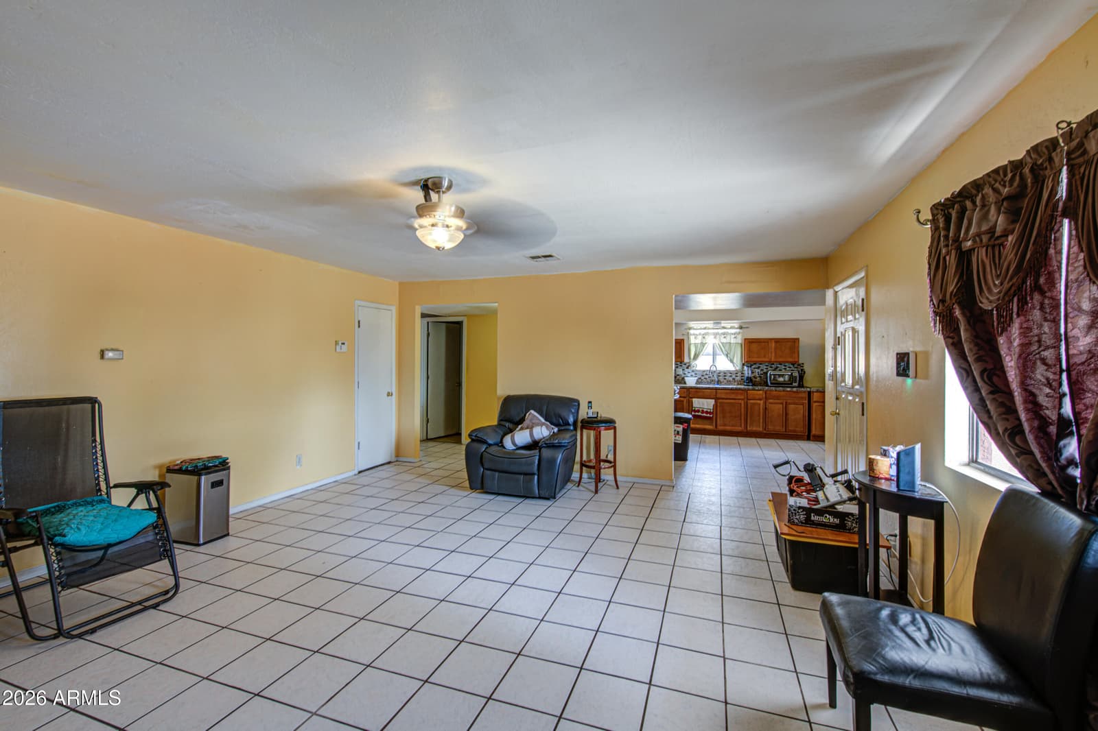 425 S 7th Street, Avondale, AZ 85323 — photo 8 of 35