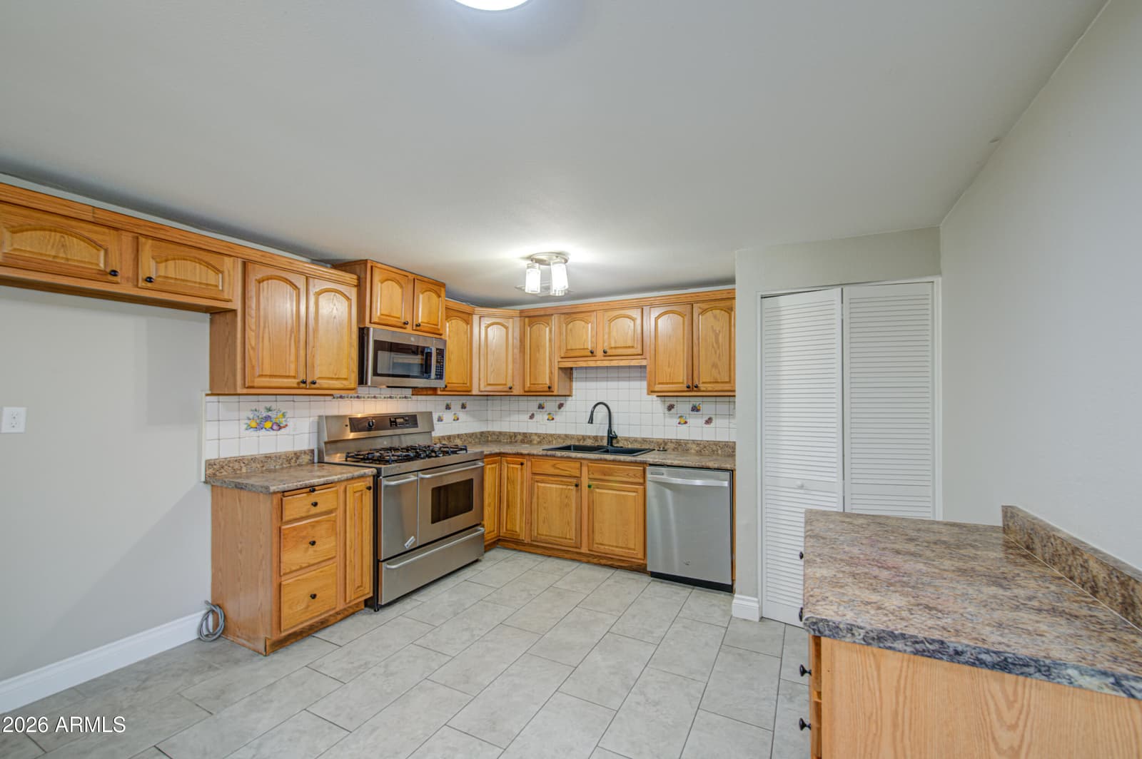 6321 W Palm Lane, Phoenix, AZ 85035 — photo 10 of 48