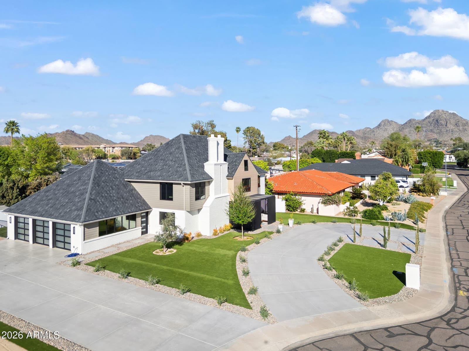 910 E Kaler Drive, Phoenix, AZ 85020 — photo 2 of 53