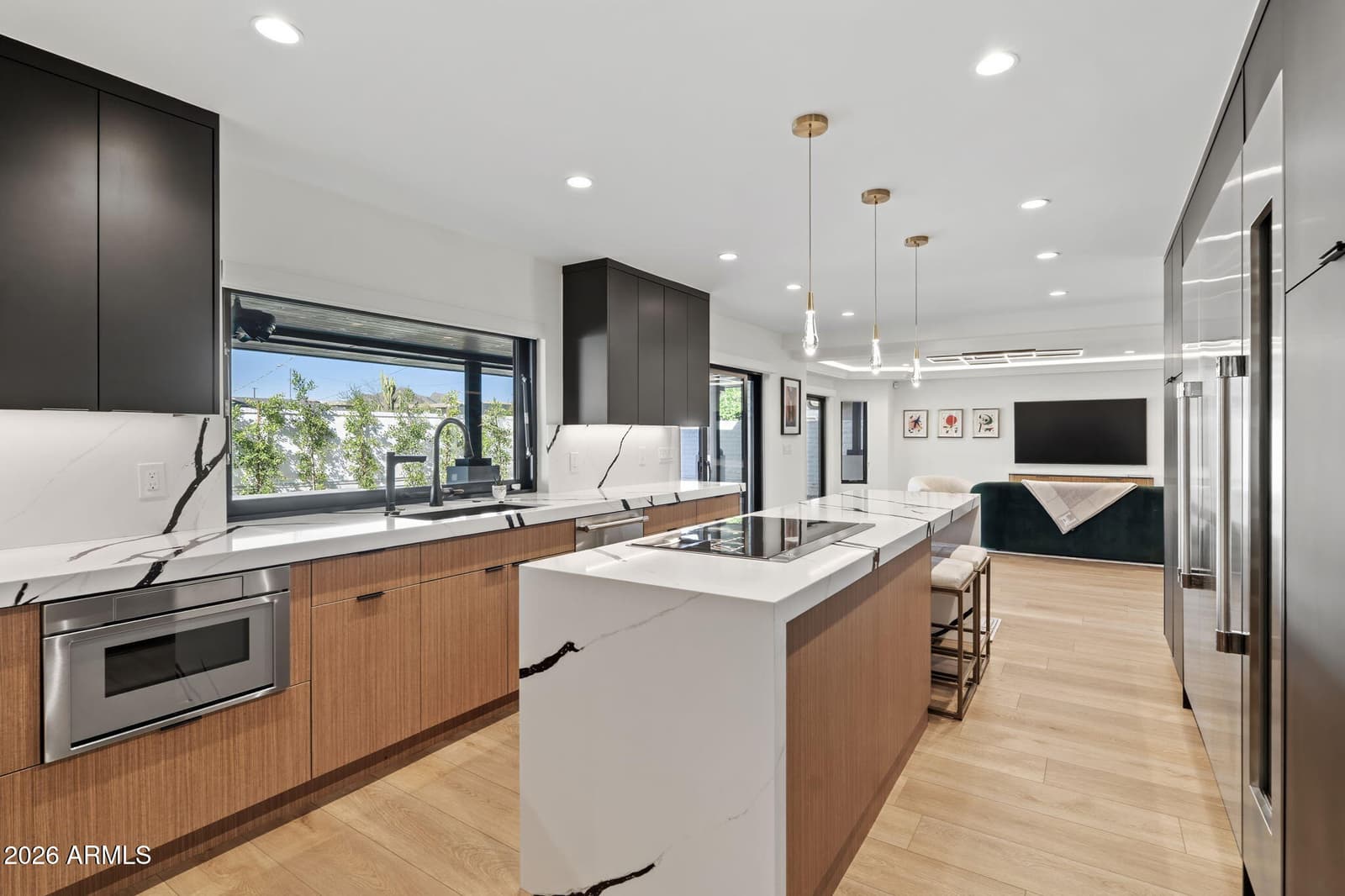 910 E Kaler Drive, Phoenix, AZ 85020 — photo 13 of 53