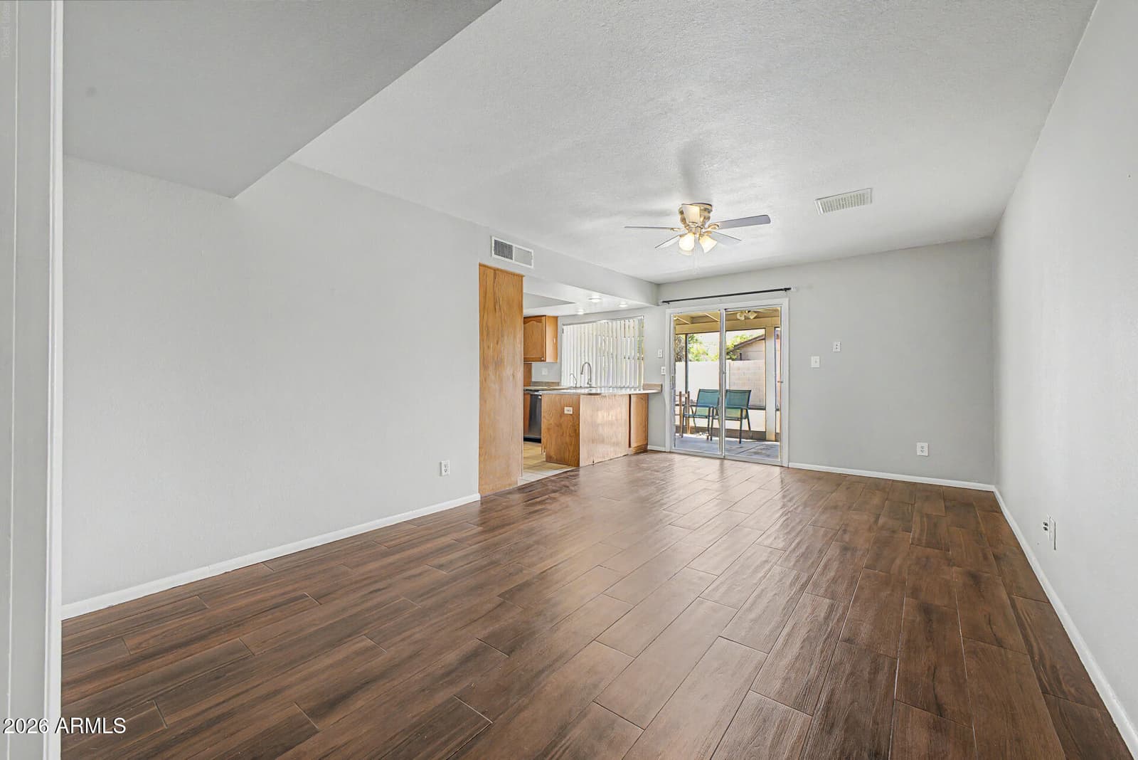 7313 N 46th Circle, Glendale, AZ 85301 — photo 12 of 35