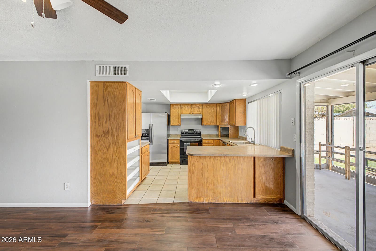 7313 N 46th Circle, Glendale, AZ 85301 — photo 14 of 35