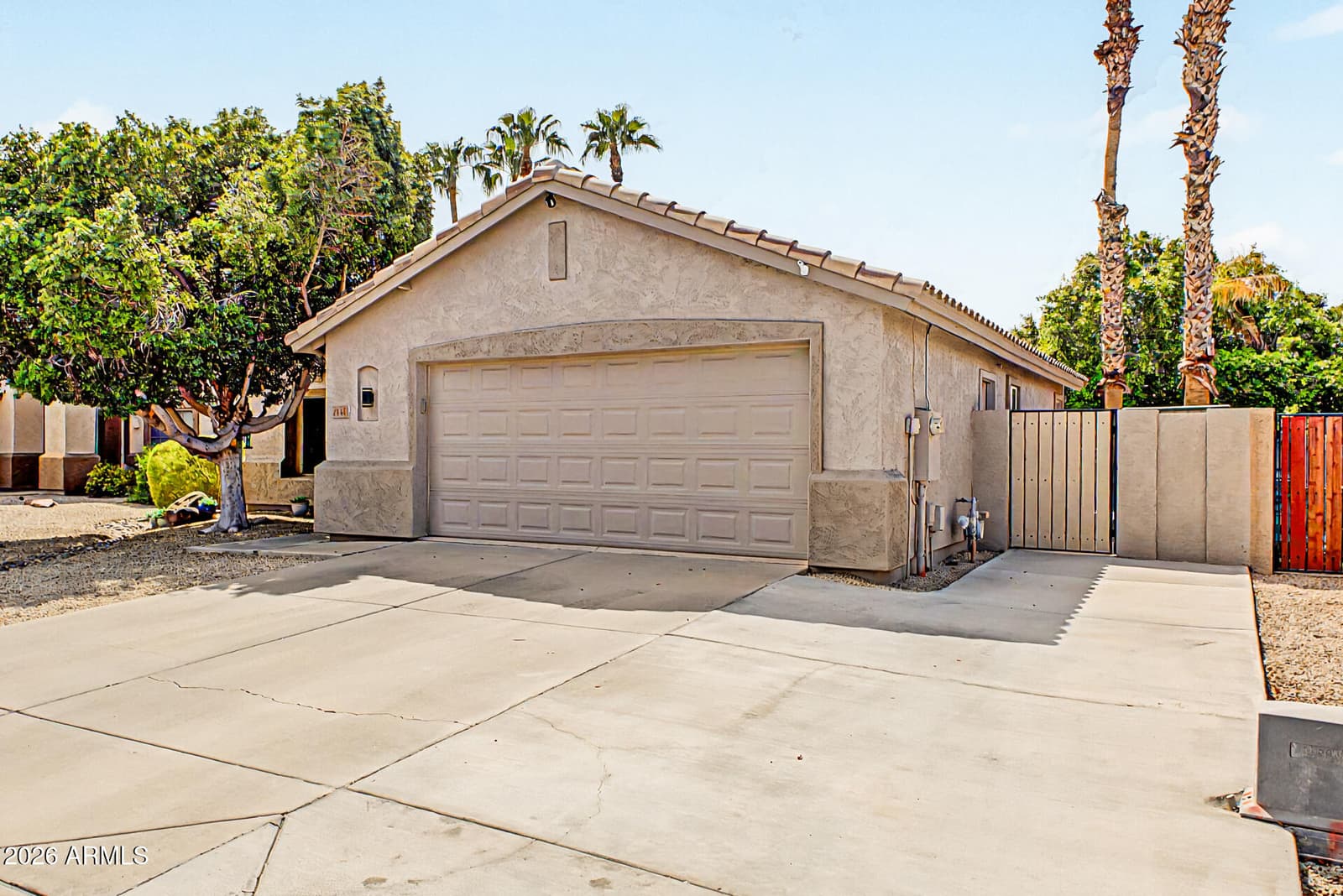 1144 S Nielson Street, Gilbert, AZ 85296 — photo 4 of 29