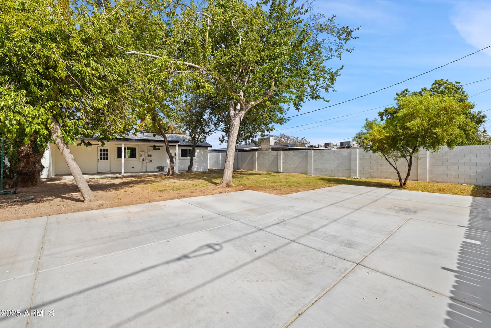 2201 N 29th Place, Phoenix, AZ 85008 — photo 33 of 37