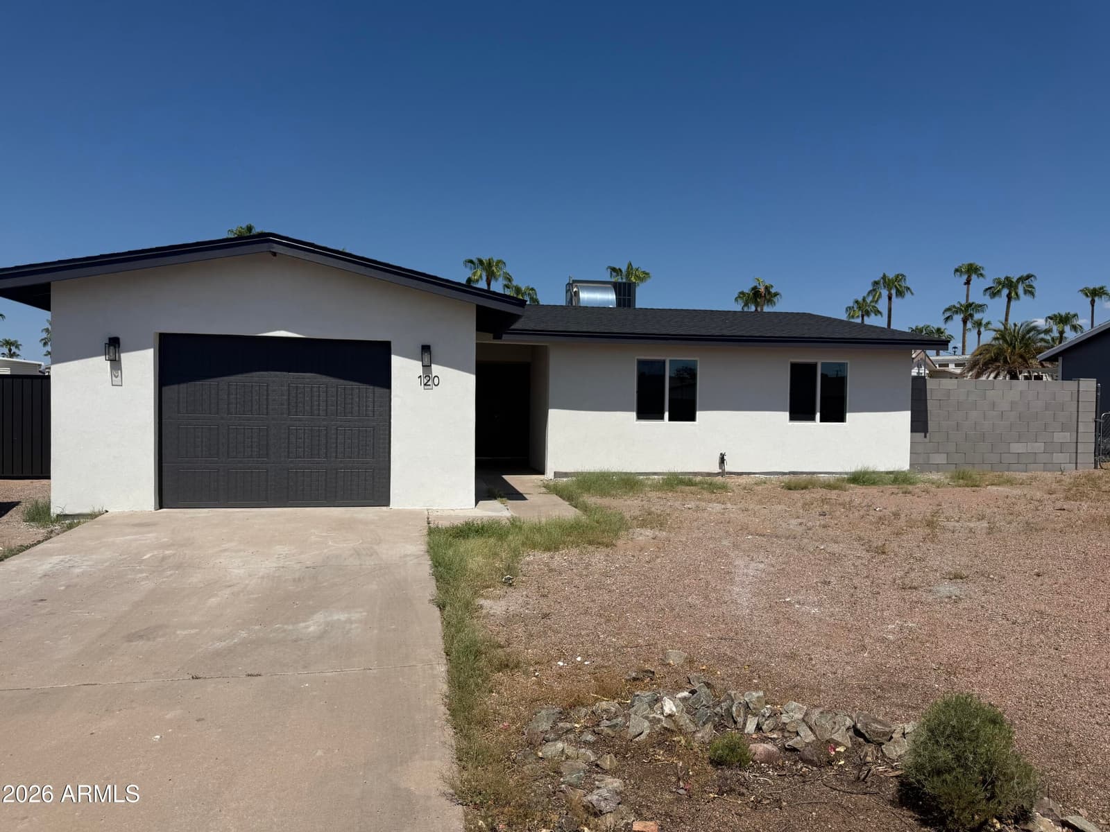 120 W 14TH Avenue, Apache Junction, AZ 85120