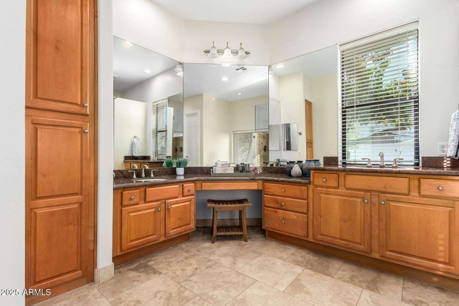 652 W Aster Court, Chandler, AZ 85248 — photo 16 of 78