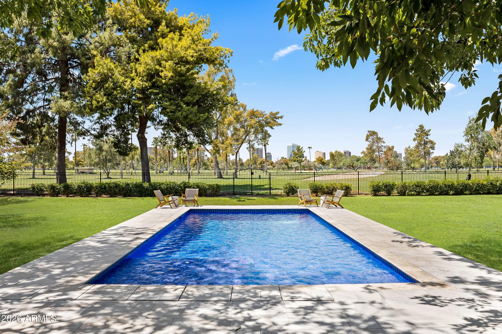 3216 N Manor Drive W, Phoenix, AZ 85014 — photo 44 of 51