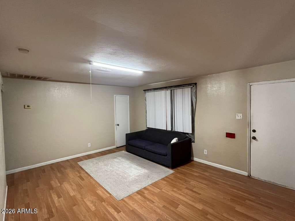 3242 W Sells Drive, Phoenix, AZ 85017 — photo 4 of 17