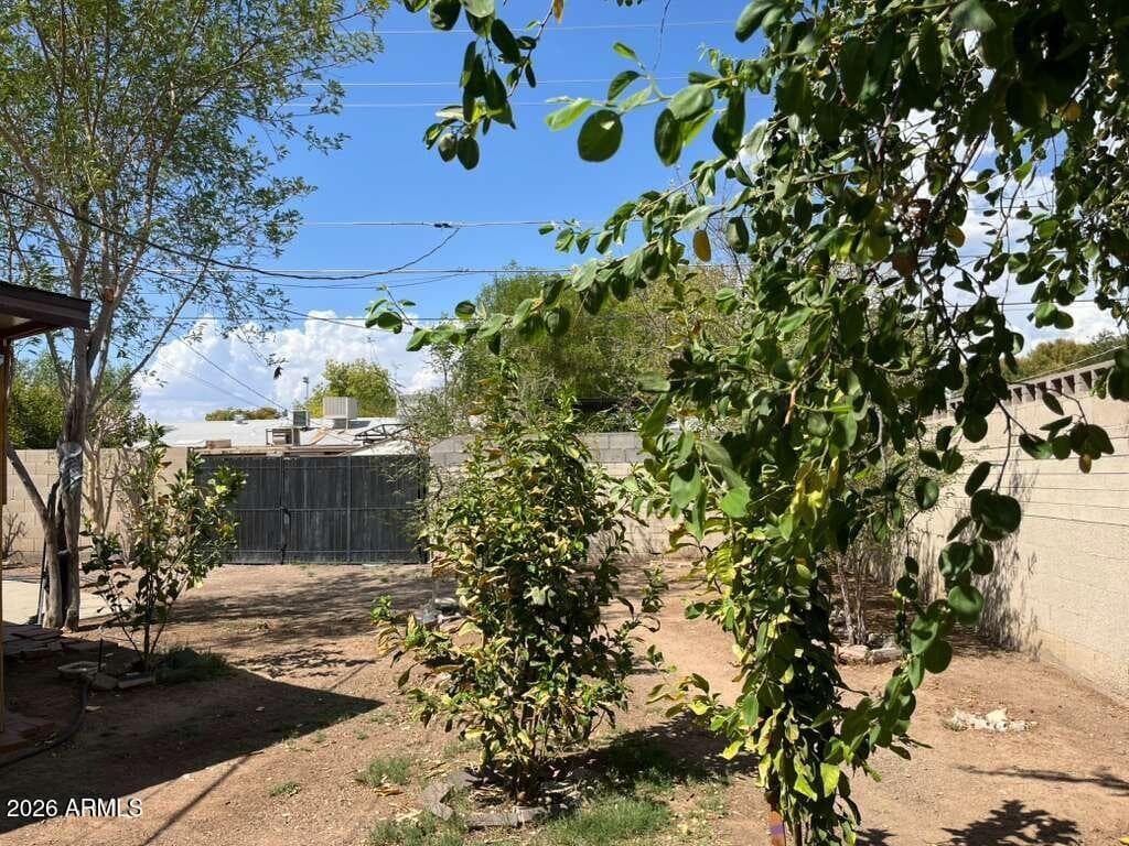 3242 W Sells Drive, Phoenix, AZ 85017 — photo 14 of 17