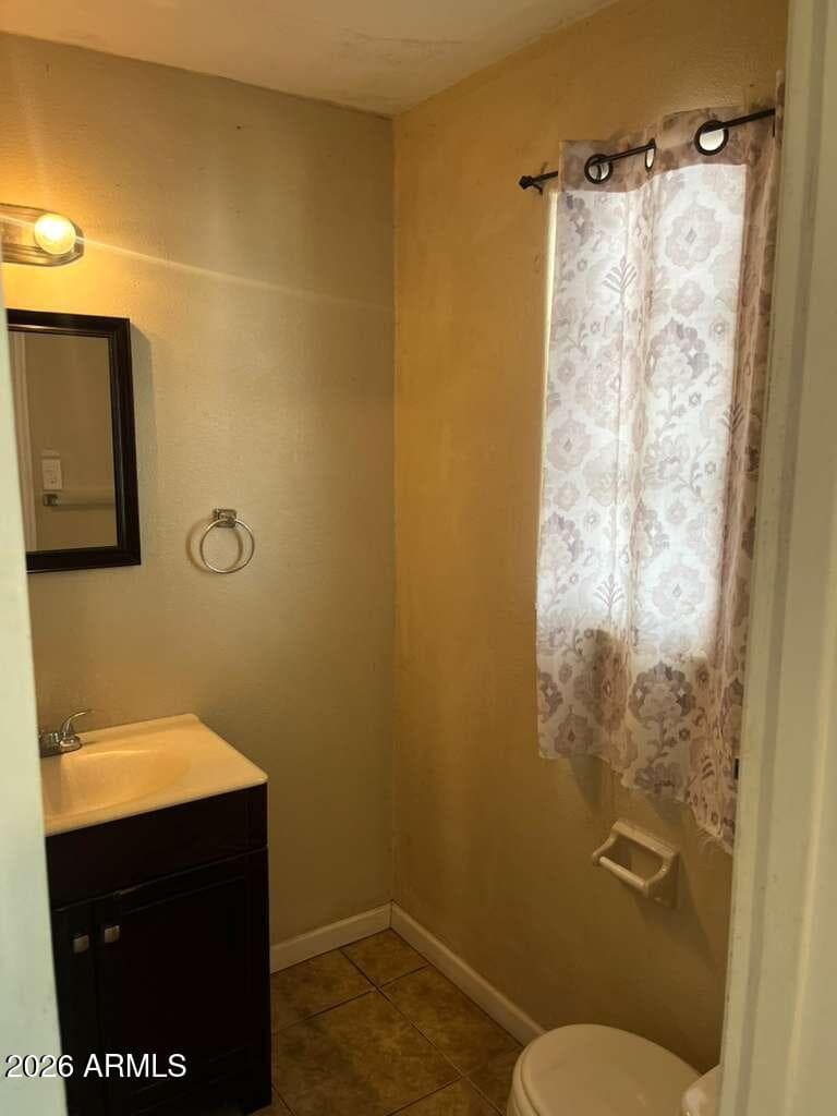 3242 W Sells Drive, Phoenix, AZ 85017 — photo 10 of 17