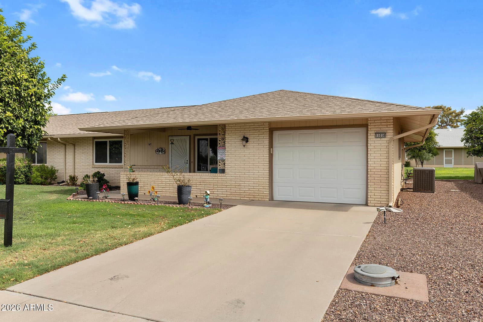11050 W Tonada Drive W, Sun City, AZ 85351 — photo 7 of 44