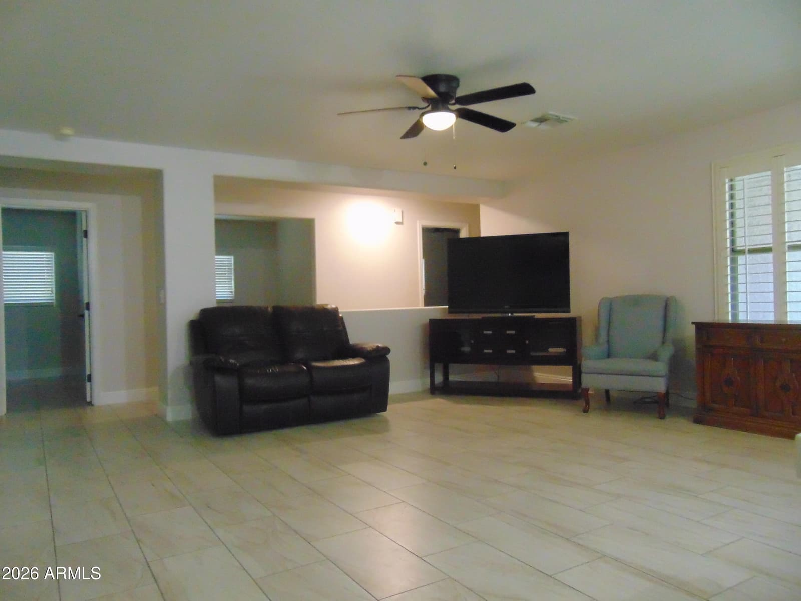 6672 S Vernon Drive, Chandler, AZ 85249 — photo 6 of 31