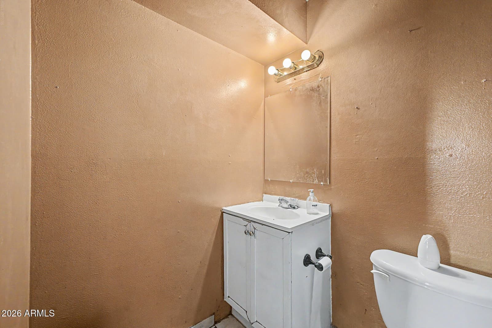 4146 N 56th Drive, Phoenix, AZ 85031 — photo 7 of 23