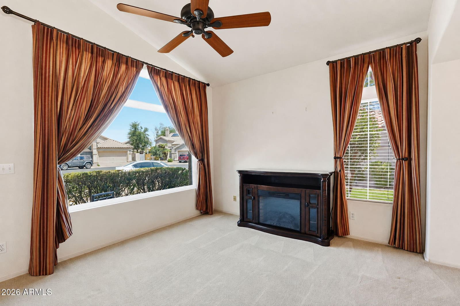 175 W Palomino Drive, Tempe, AZ 85284 — photo 9 of 42