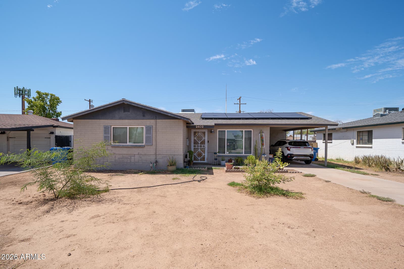 2402 N 36th Place, Phoenix, AZ 85008 — photo 1 of 29
