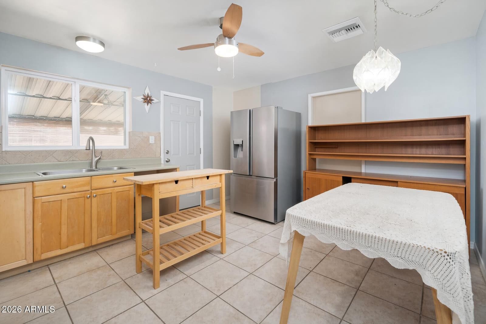 2402 N 36th Place, Phoenix, AZ 85008 — photo 4 of 29