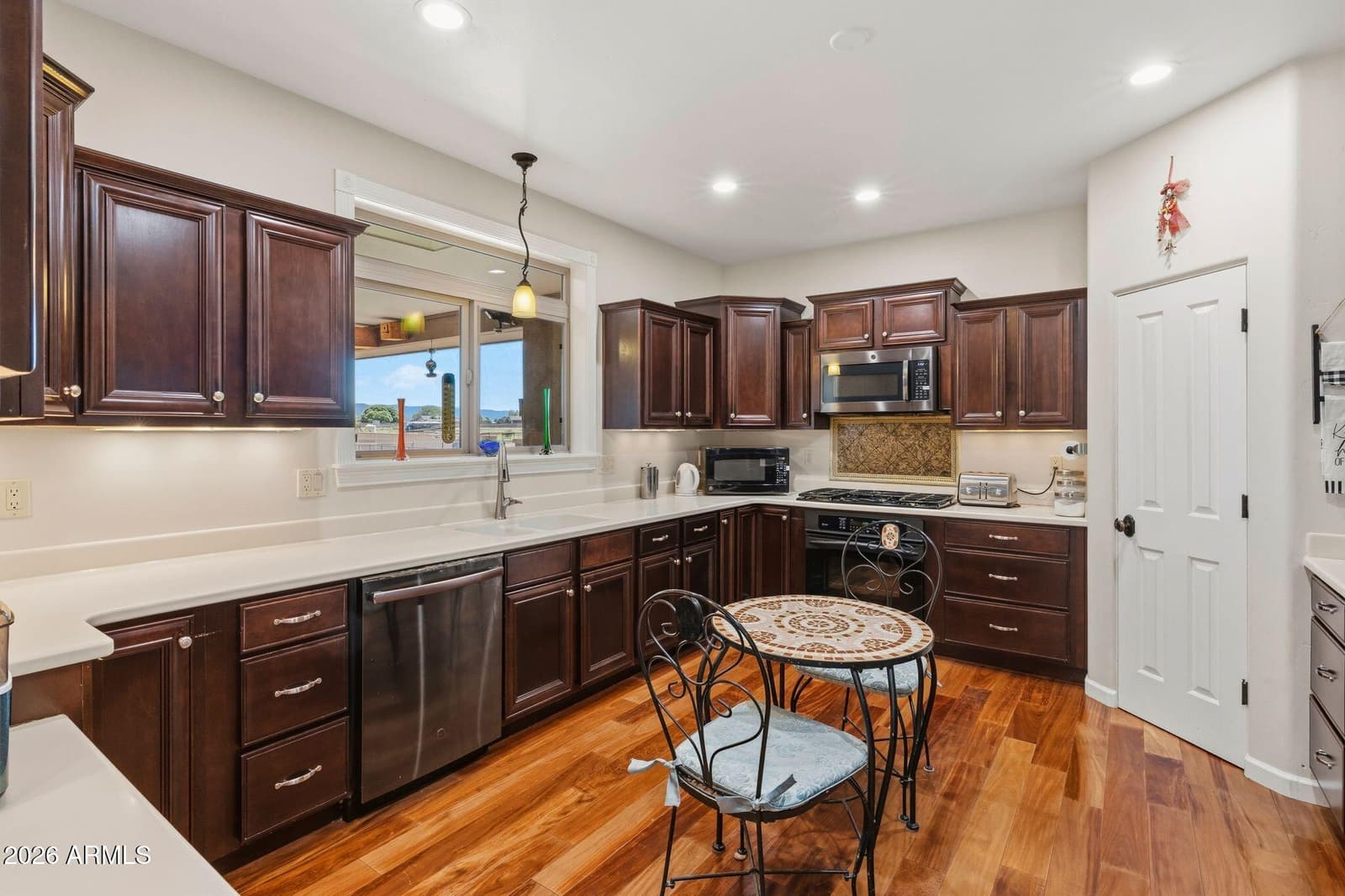 7555 E Sparrow Hawk Road, Prescott Valley, AZ 86315 — photo 10 of 63