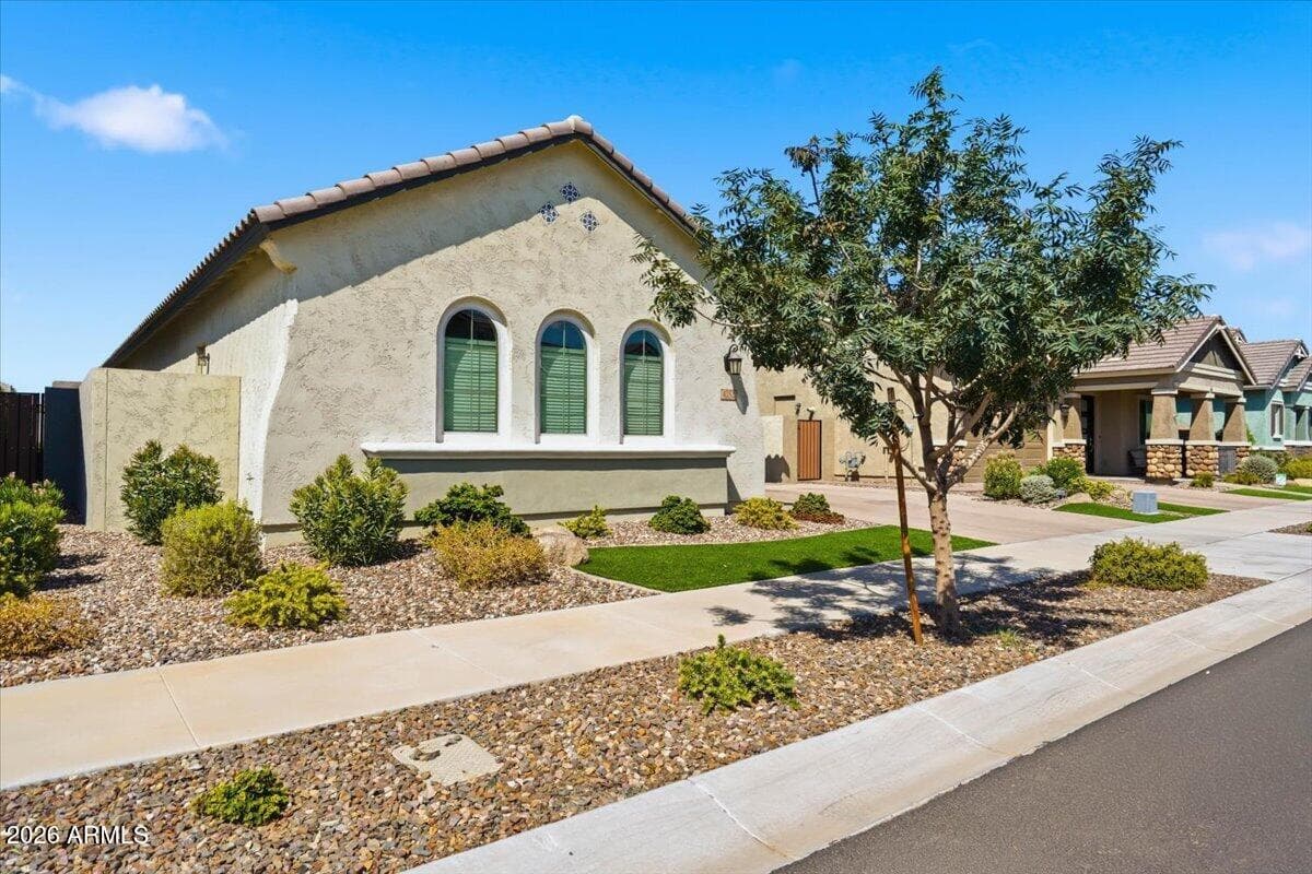 4252 E John Street, Gilbert, AZ 85295 — photo 2 of 54
