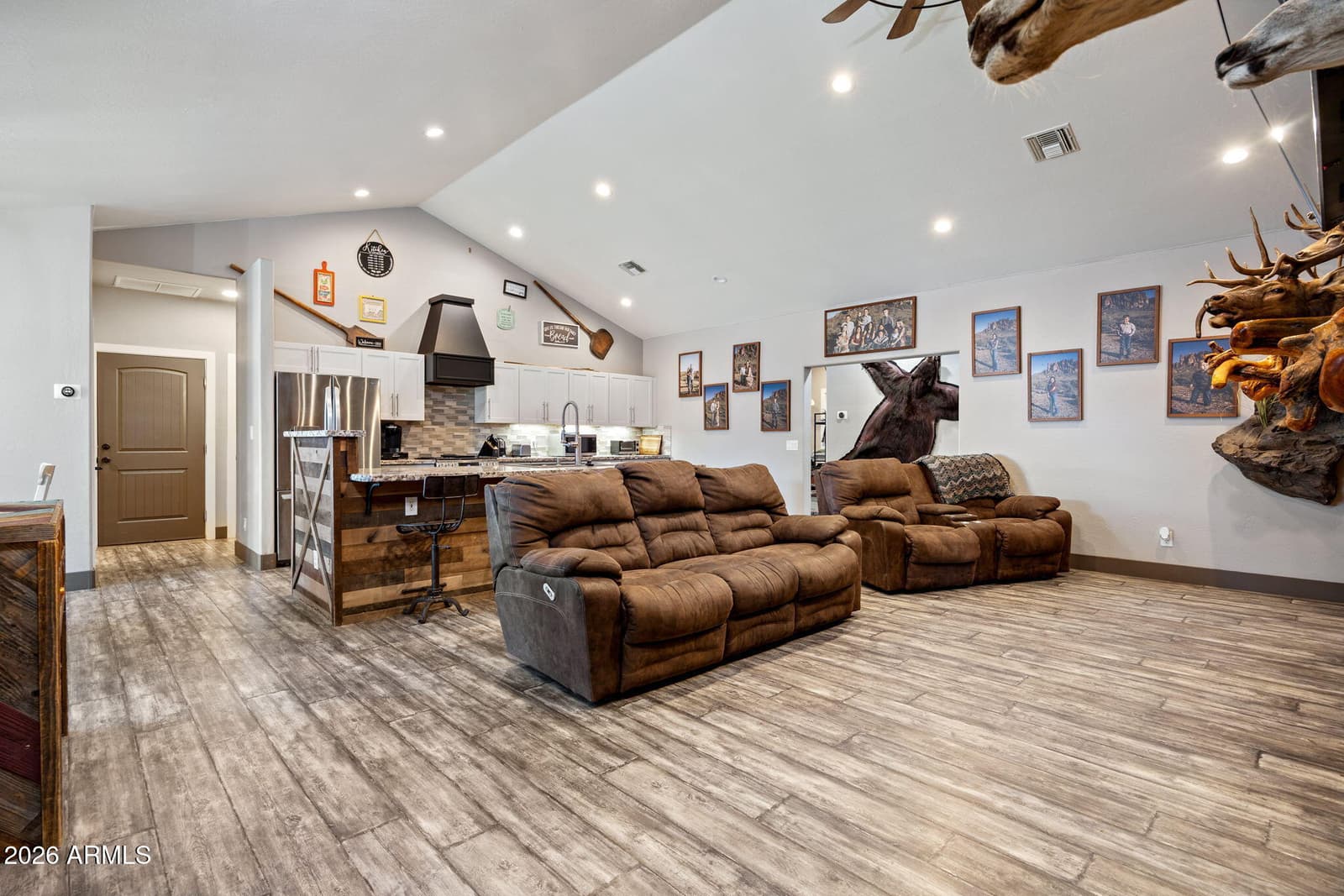 927 W Siesta Drive, Taylor, AZ 85939 — photo 2 of 39