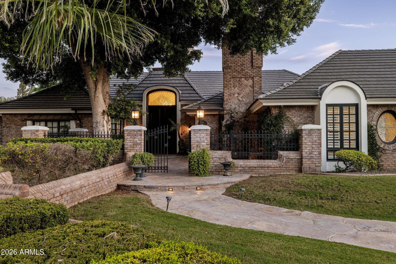 641 E San Pedro Avenue, Gilbert, AZ 85234 — photo 5 of 65