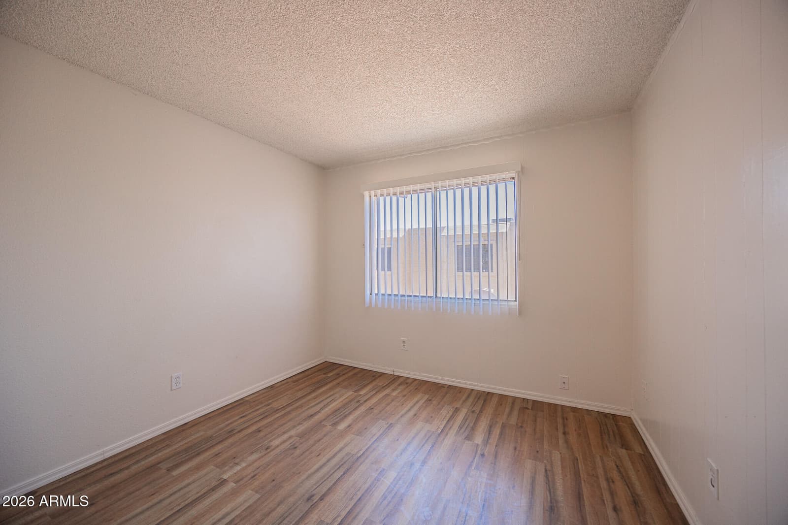 5040 N 40th Avenue, Phoenix, AZ 85019 — photo 15 of 16
