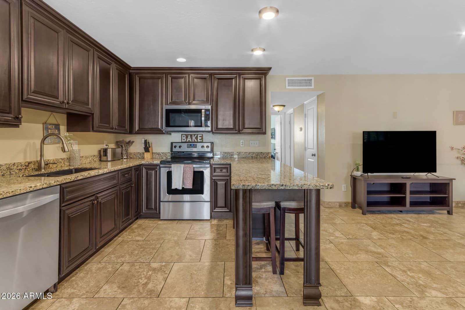 5525 E Thomas Road D5, Phoenix, AZ 85018 — photo 8 of 26