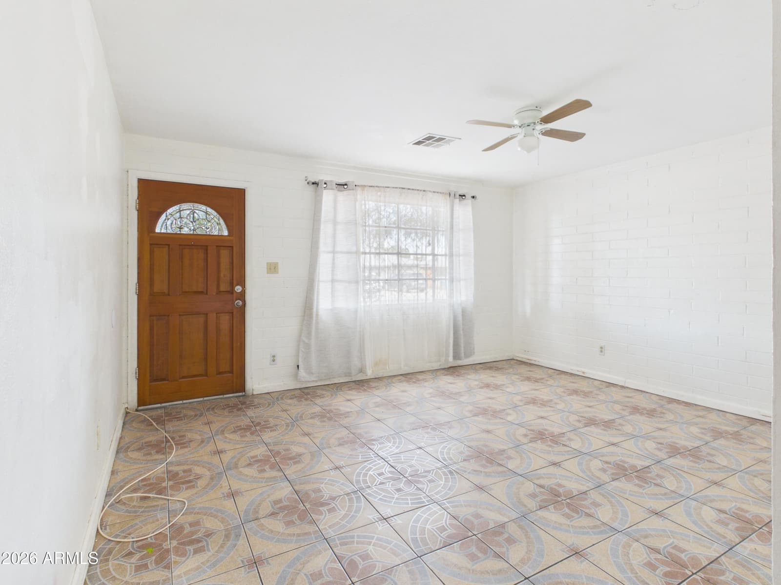 5734 N 36th Drive, Phoenix, AZ 85019 — photo 10 of 28