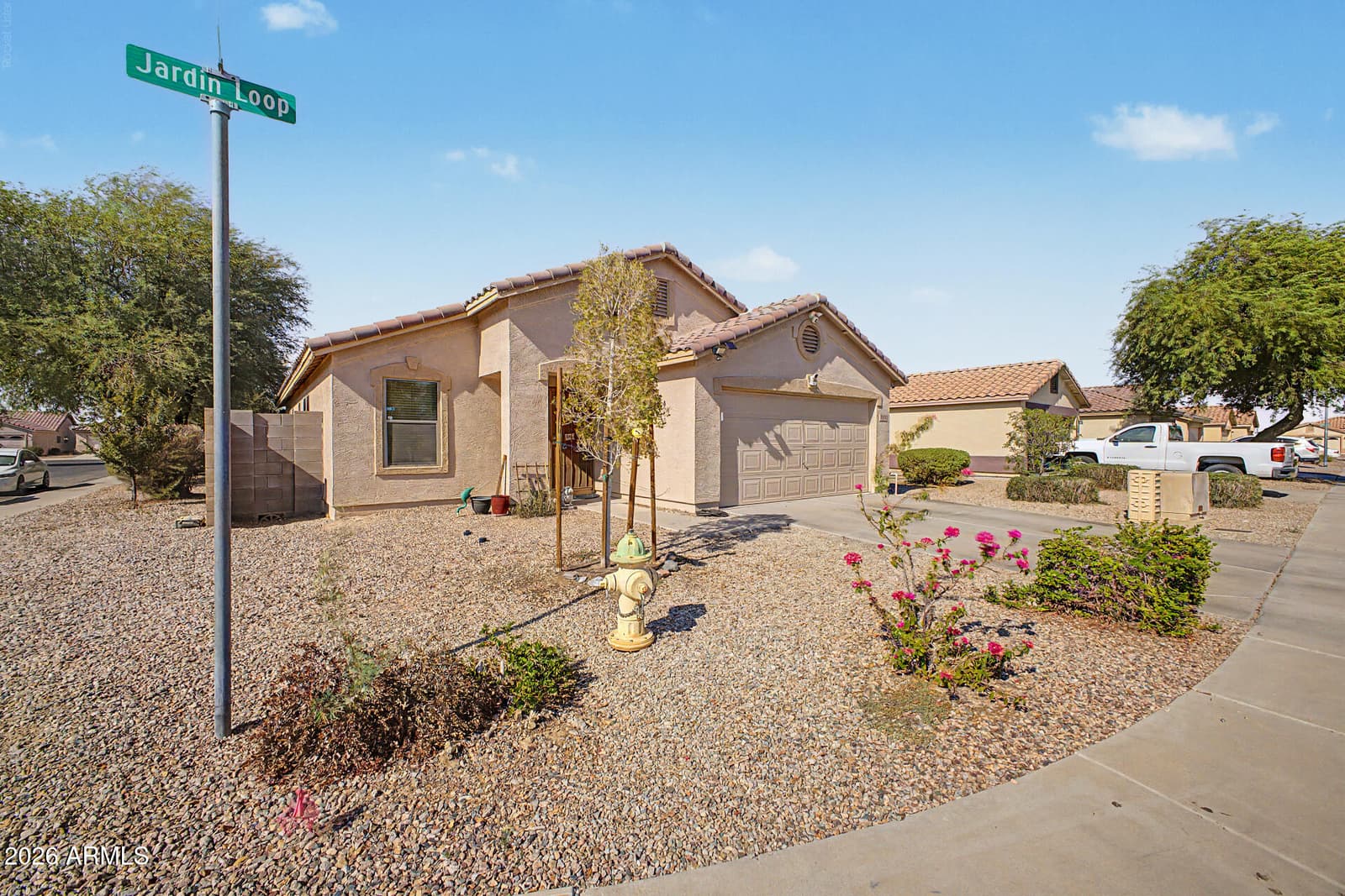 564 W Jardin Loop, Casa Grande, AZ 85122 — photo 2 of 54