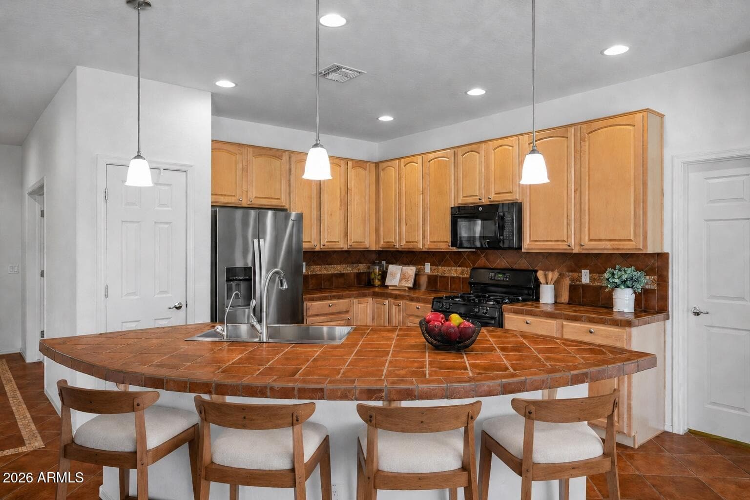 42406 W Falling Star Drive, Maricopa, AZ 85138 — photo 3 of 44