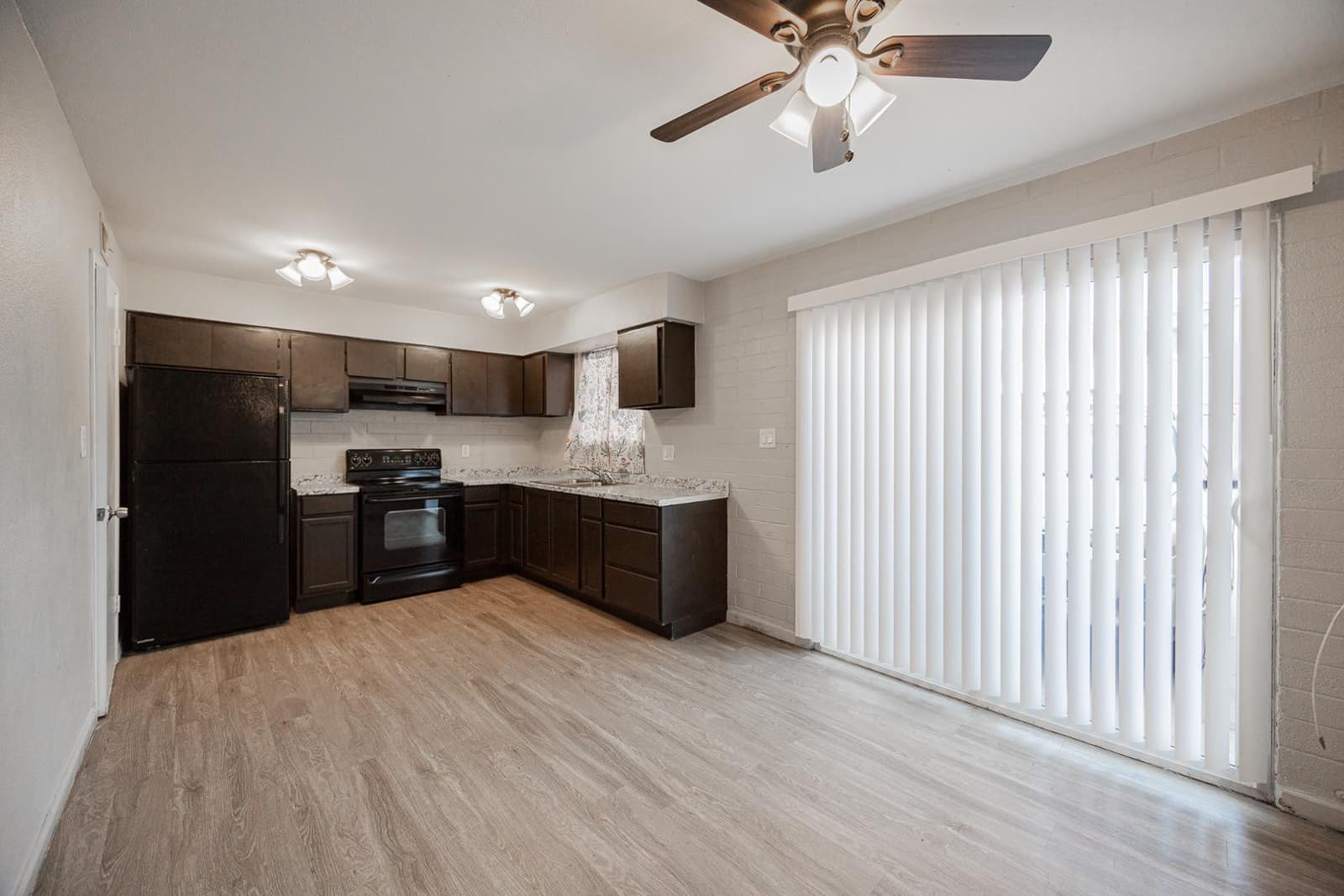6565 N 19th Avenue 53, Phoenix, AZ 85015 — photo 9 of 25