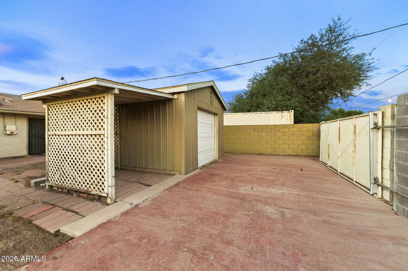 573 E Linda Avenue, Apache Junction, AZ 85119 — photo 11 of 17