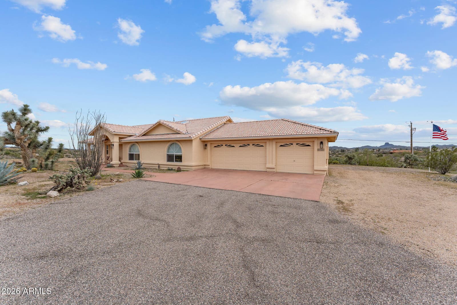 1315 N Mule Deer Trail, Wickenburg, AZ 85390 — photo 2 of 35