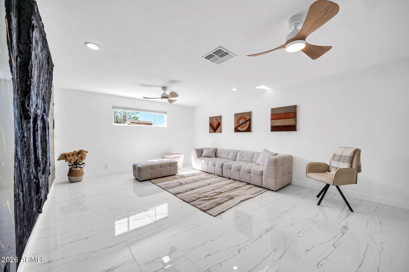 833 E Butler Drive, Phoenix, AZ 85020 — photo 10 of 34