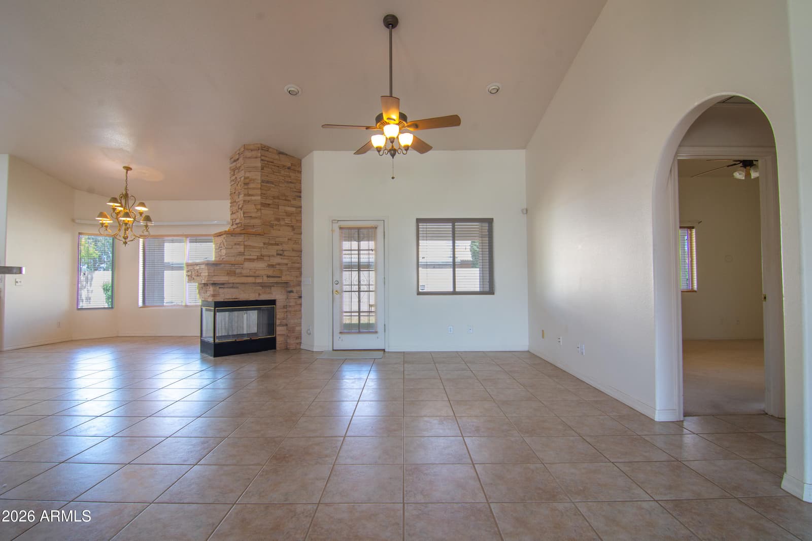 1210 E Clearview Drive, Casa Grande, AZ 85122 — photo 8 of 38