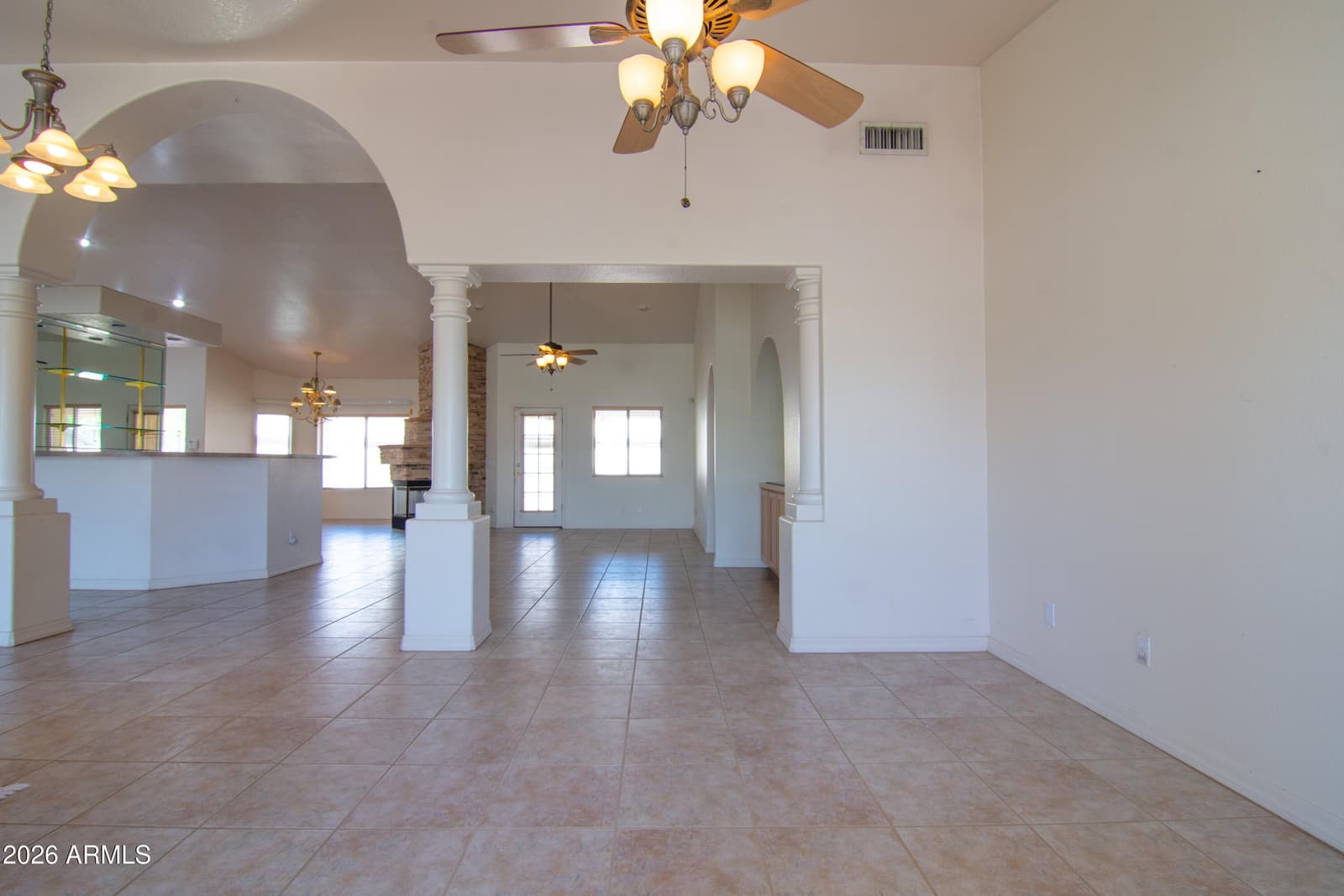 1210 E Clearview Drive, Casa Grande, AZ 85122 — photo 10 of 38