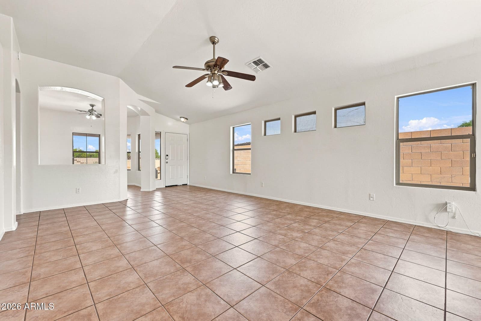 321 W Harwell Road, Phoenix, AZ 85041 — photo 4 of 30