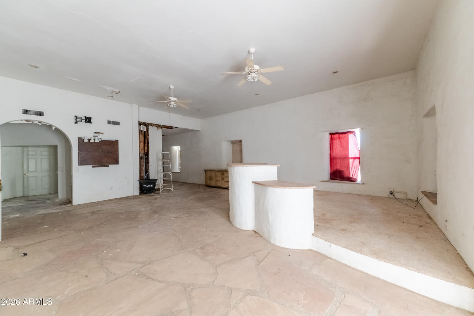 425 S Russell Road, Casa Grande, AZ 85193 — photo 15 of 46