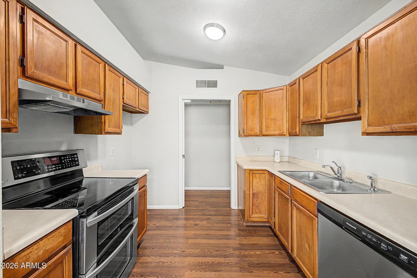 3740 W Michigan Avenue, Glendale, AZ 85308 — photo 12 of 28