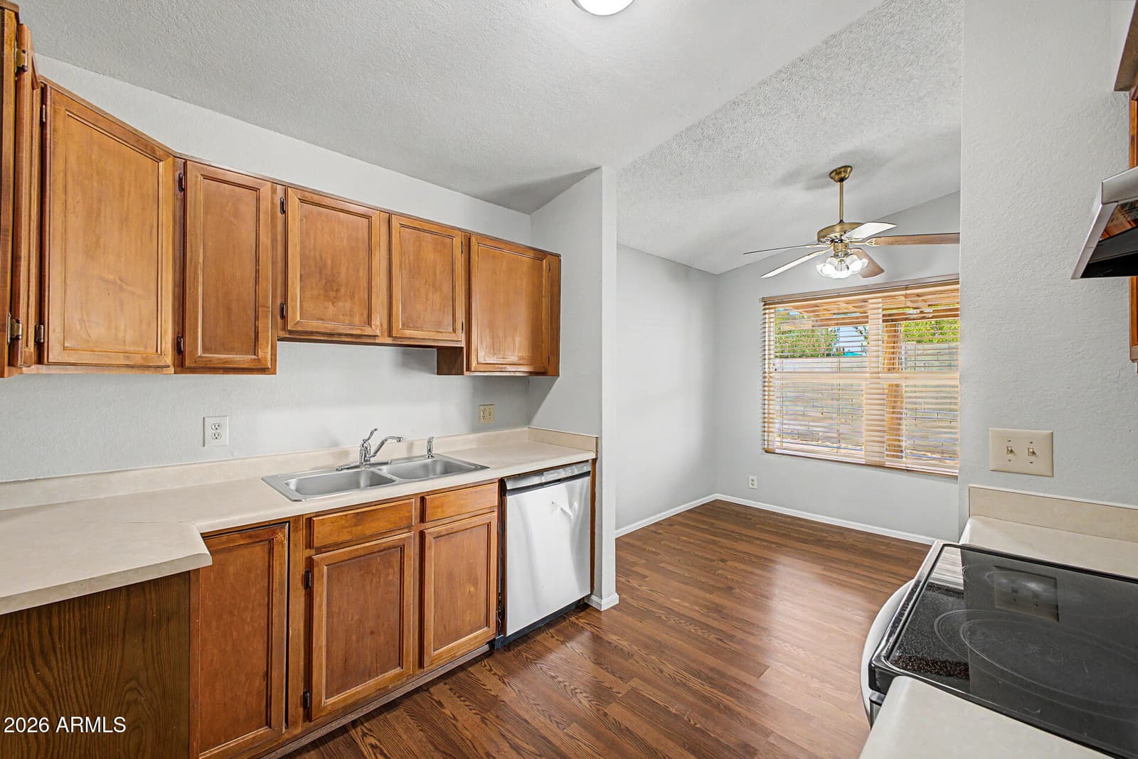 3740 W Michigan Avenue, Glendale, AZ 85308 — photo 13 of 28