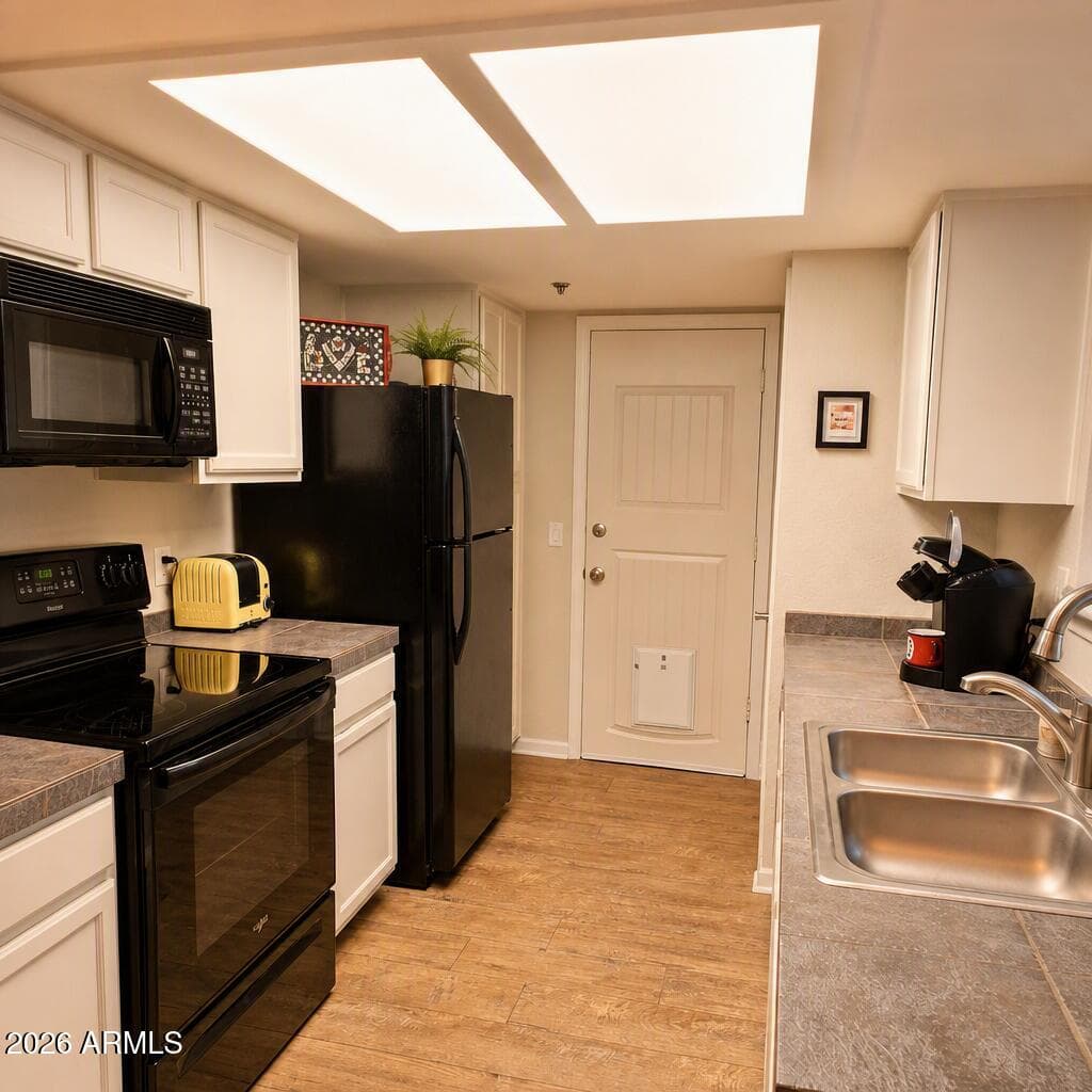4316 E Avalon Drive 7, Phoenix, AZ 85018 — photo 12 of 22