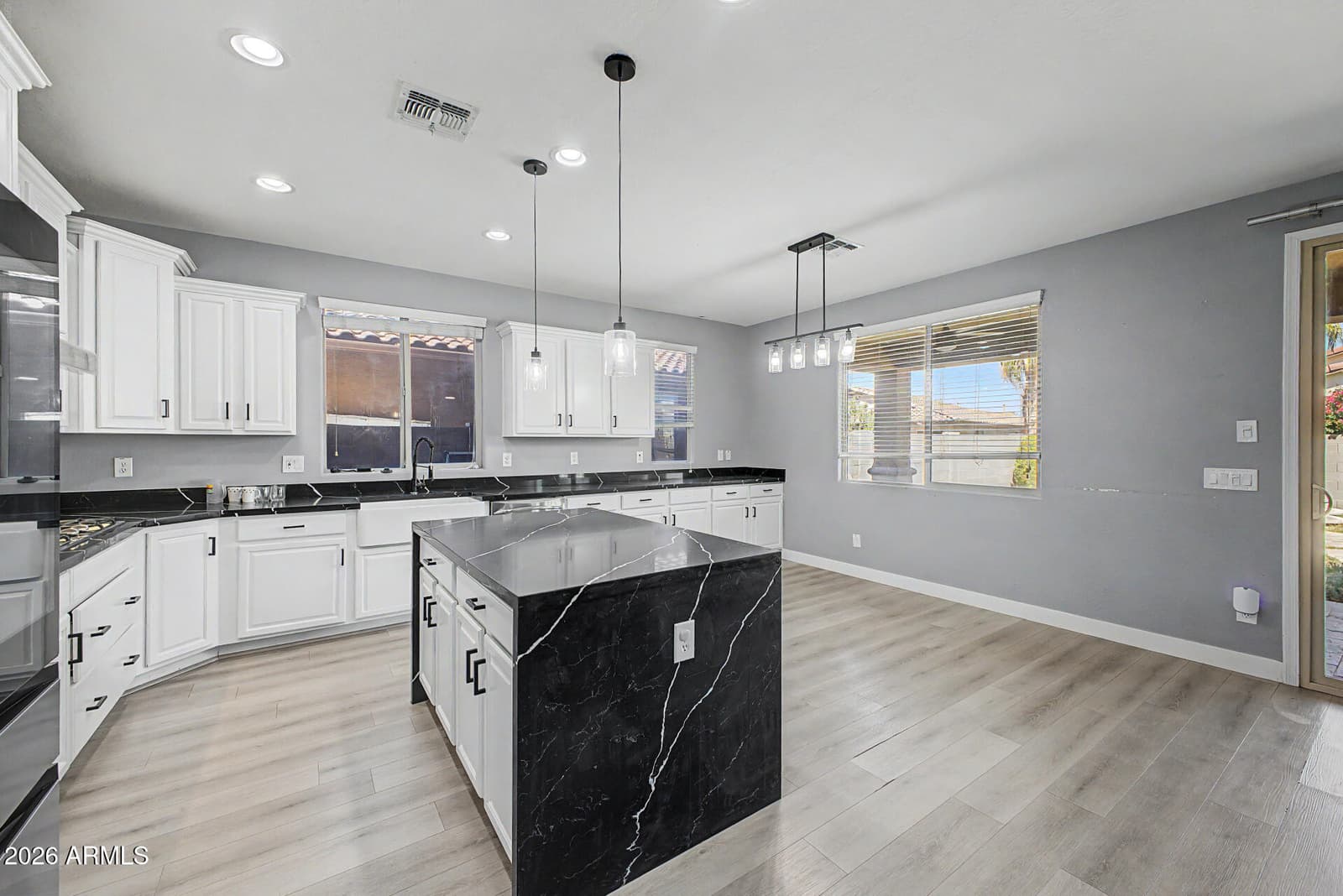 250 W Yellow Wood Avenue, San Tan Valley, AZ 85140 — photo 8 of 29