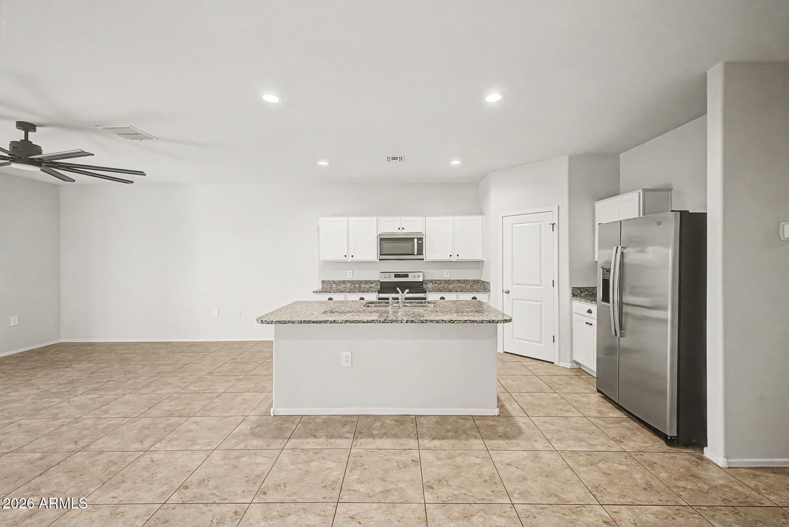 18927 W Woodlands Avenue, Buckeye, AZ 85326 — photo 10 of 34
