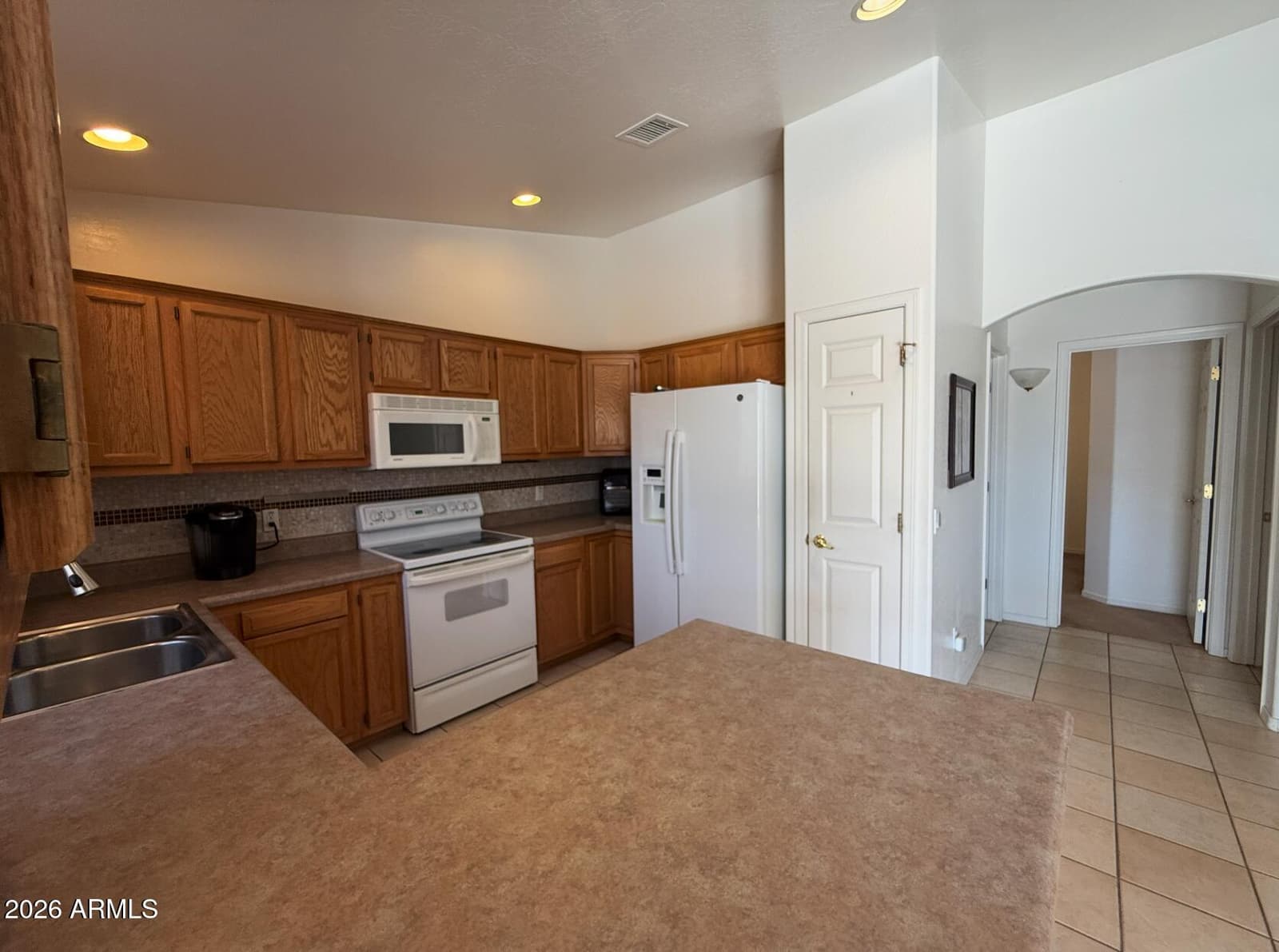 11213 W Hobbit Drive, Arizona City, AZ 85123 — photo 7 of 20