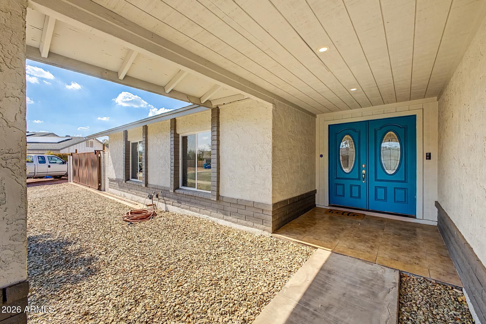 3118 W Woodridge Drive, Phoenix, AZ 85053 — photo 4 of 35