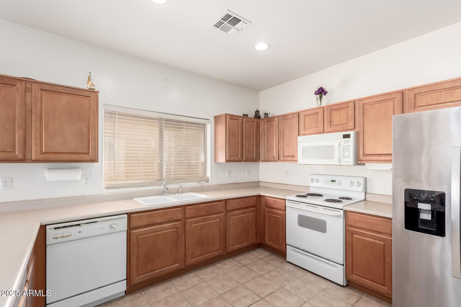 44922 W Alamendras Street, Maricopa, AZ 85139 — photo 9 of 29