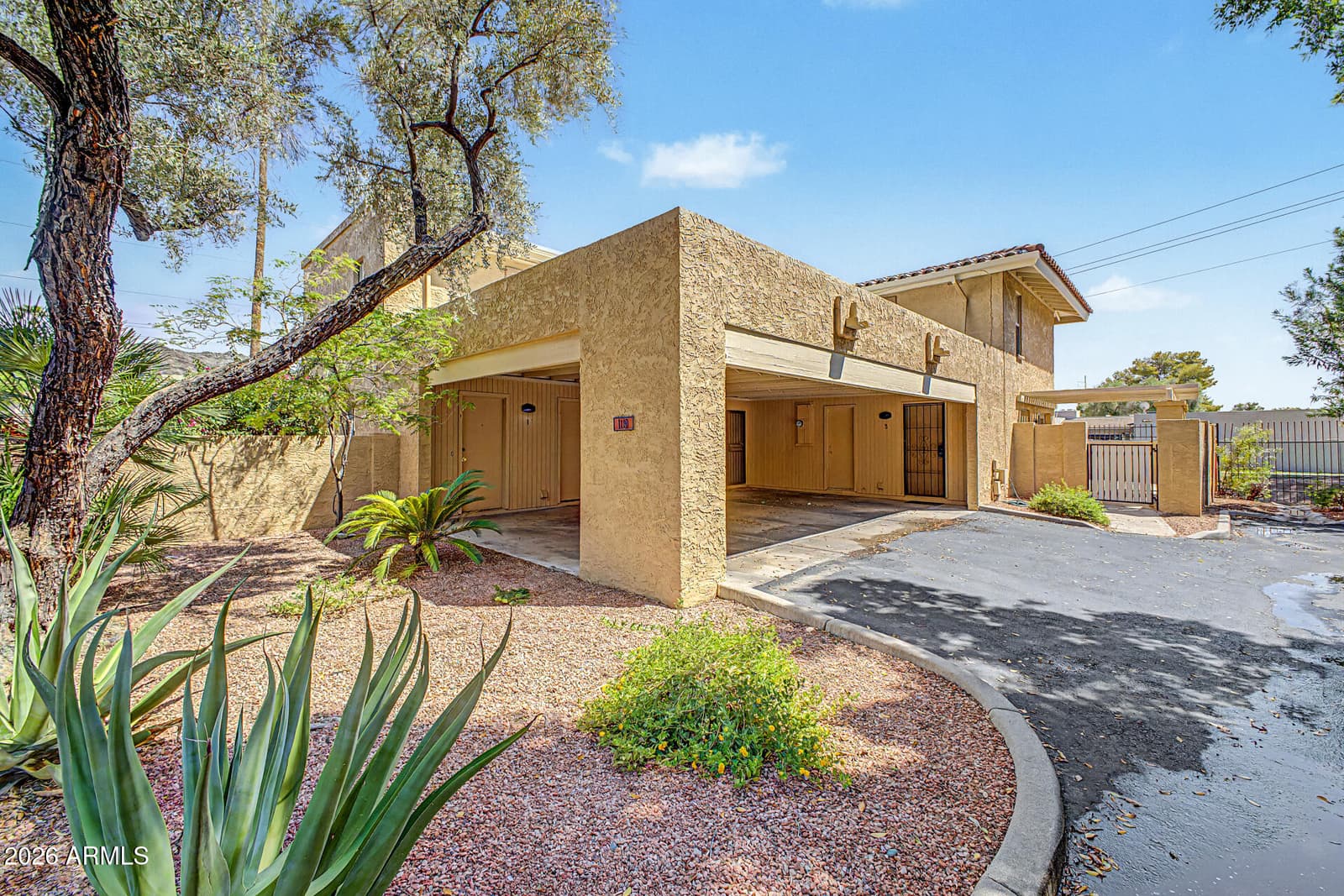 1119 E North Lane N 3, Phoenix, AZ 85020 — photo 2 of 30
