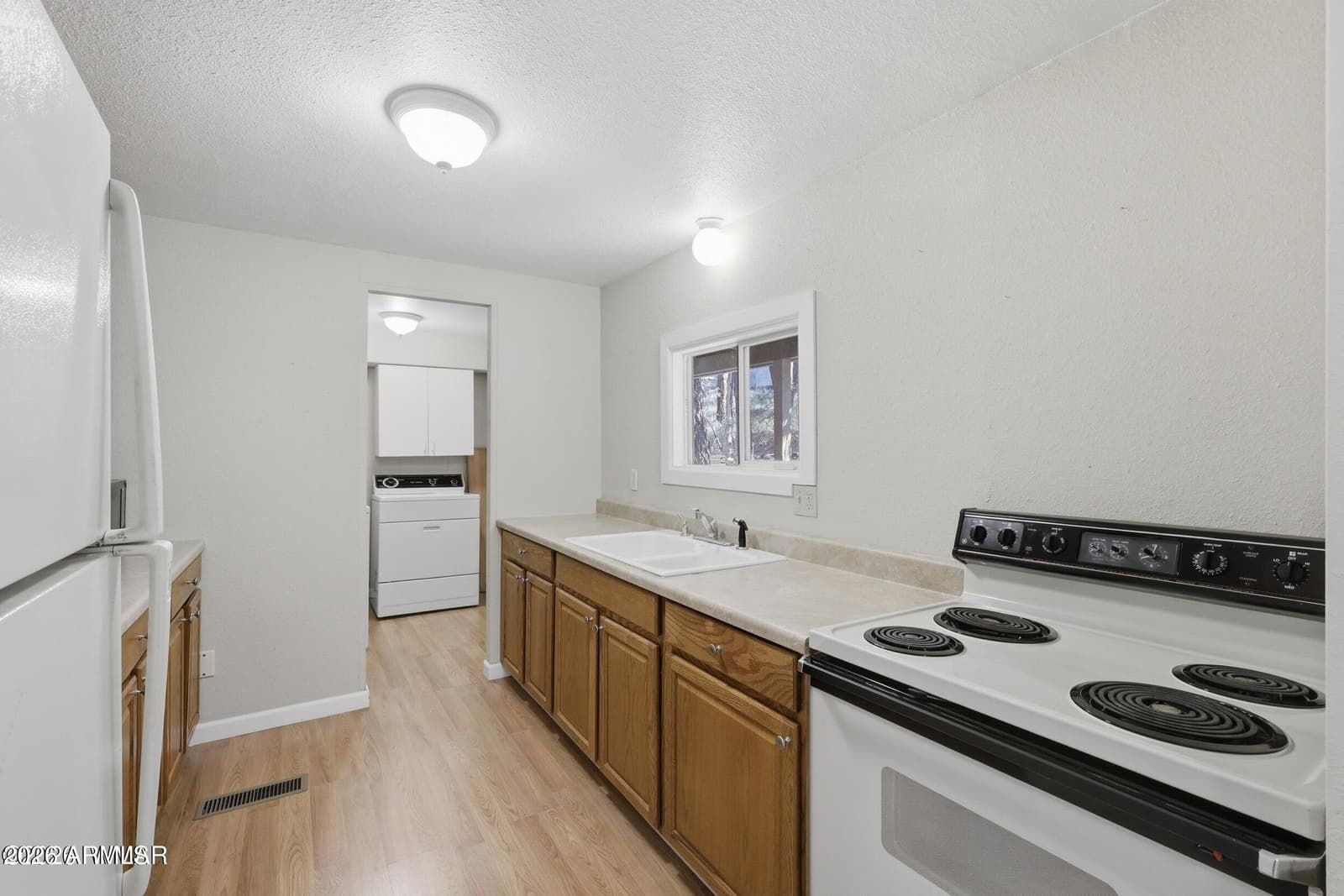 154 W Pine Shadow Drive, Lakeside, AZ 85929 — photo 10 of 29